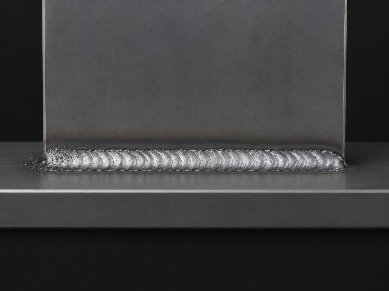Illustration of a fillet weld bead joining two steel plates